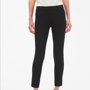 Banana Republic Black Sloan Crop Pants Size 6